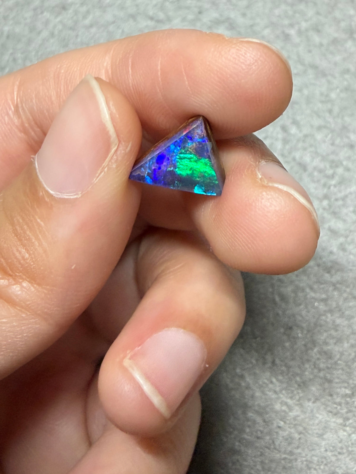 22.Boulder Opal