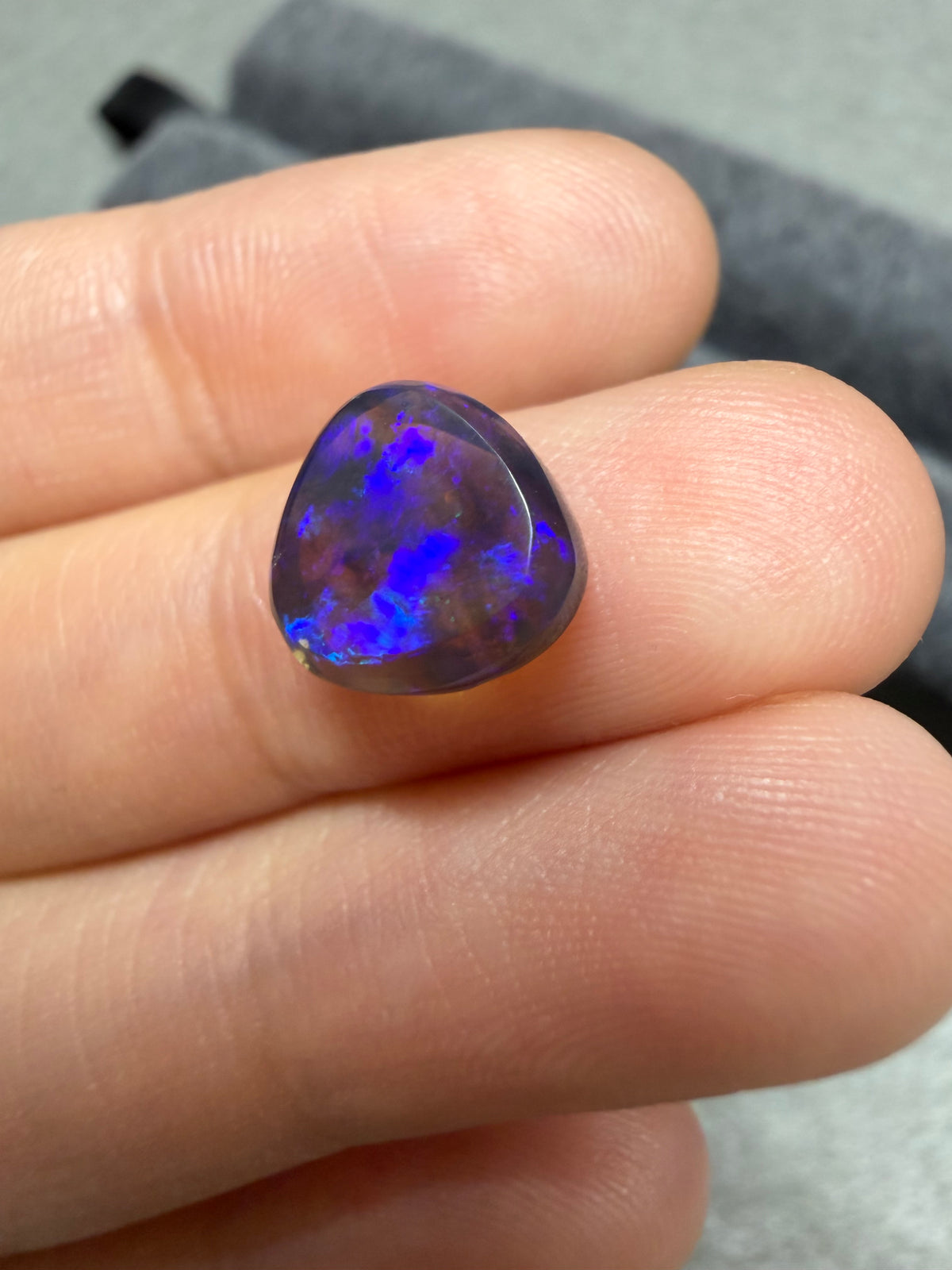 27.Lightning ridge black Crystal Opal -1.95ct