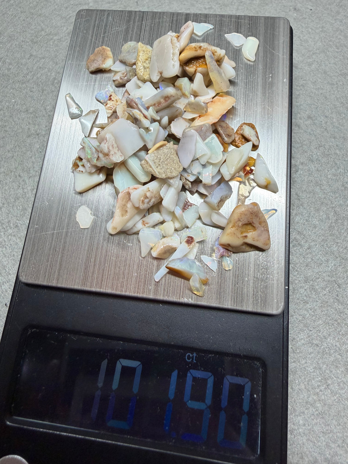 1.Surprise 100ct Rough minis