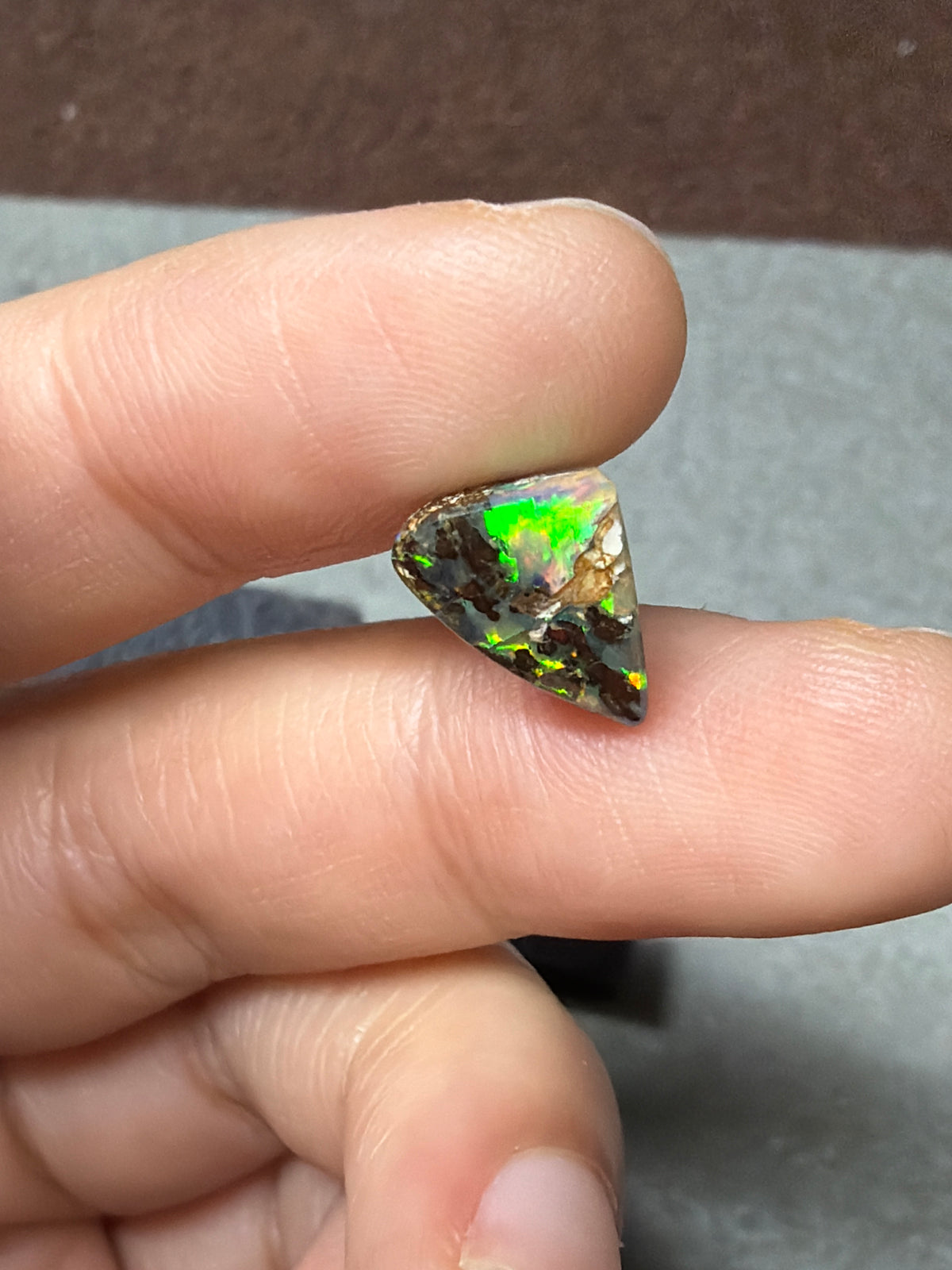 2.boulder opal