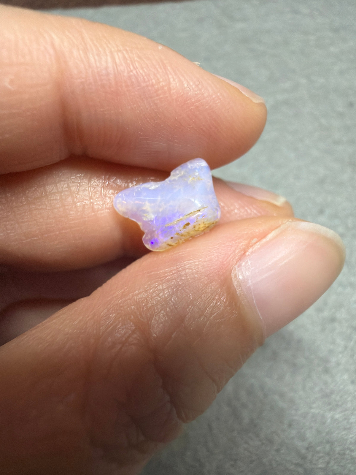12.Surprise rough Opal