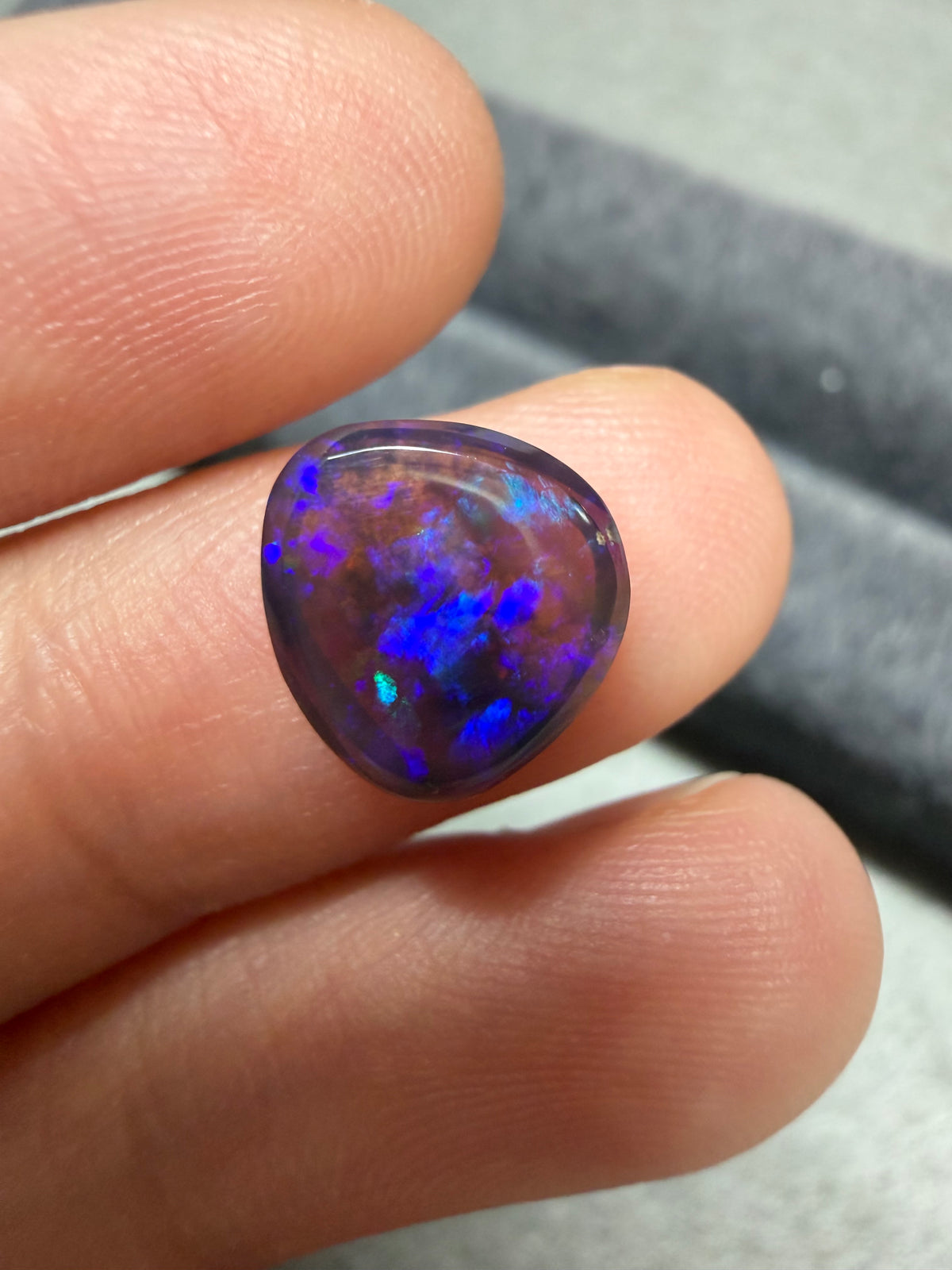 27.Lightning ridge black Crystal Opal -1.95ct